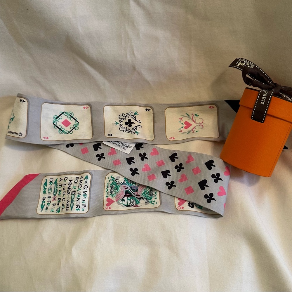 HERMES  Jeu de Cartes Playing Cards Silk Twilly Scarf